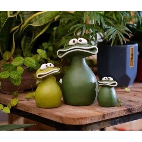 New Big Mouth Frog Family Waterproof Resin Decoration Statue Figurine - Set of 3 - Picture 10 of 12